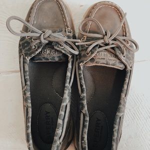 Sperry shoes